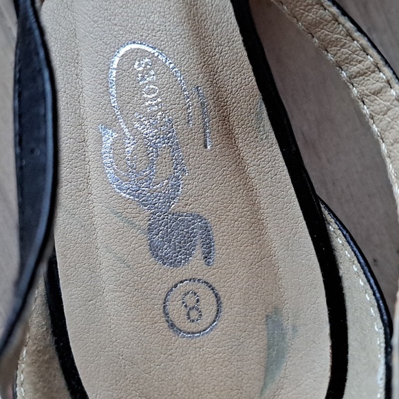 G.C Metallic Silver Sparkle Glam Retro Vintage Inspired Ankle Strap T-Strap Flat - Picture 10 of 11